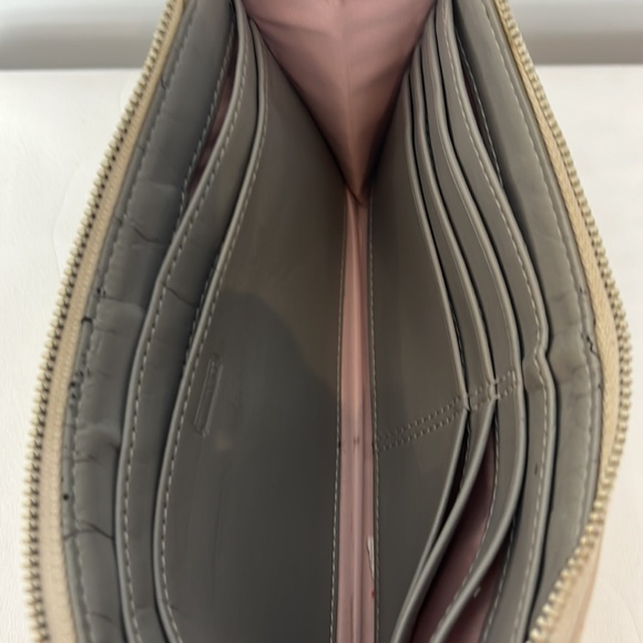 Coach Leather Wallet Wristlet in Off White & Silver - Picture 8 of 12